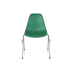 Eames® Molded Plastic Chairs CG-A2146-3